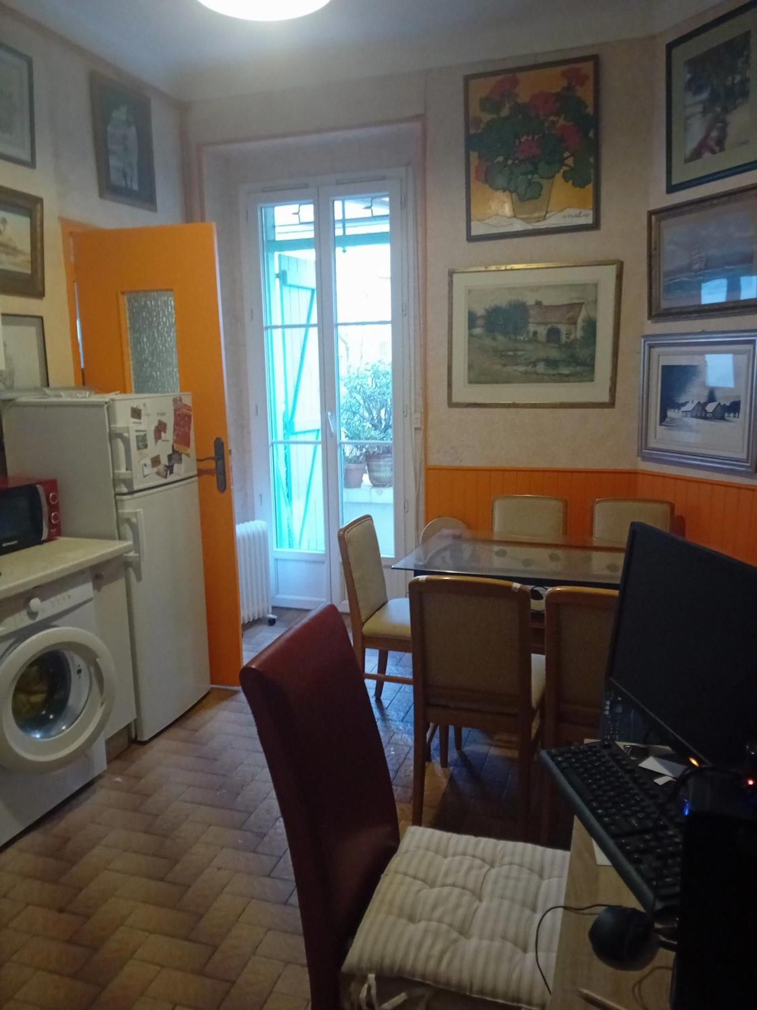 D Artistique Homestay Cannes